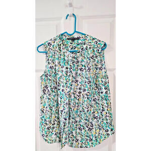 Preston & York sleeveless women's top size medium